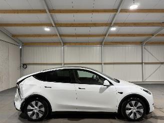 krockskadad bil auto Tesla Model Y 58kWh RWD 175kW 2024/2