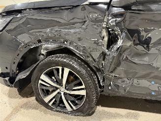 Peugeot 3008 1.2PureTech 96kW GT picture 32