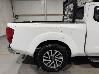 Nissan Navara 2.3dCi 120kW N-Connecta King Cab picture 33