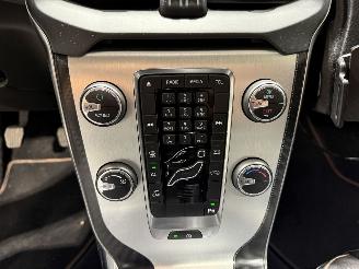 Volvo V-40 1.6D2 84kW Cross Country Momentum picture 17