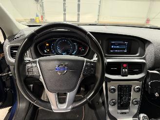 Volvo V-40 1.6D2 84kW Cross Country Momentum picture 13