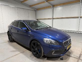 Volvo V-40 1.6D2 84kW Cross Country Momentum picture 2