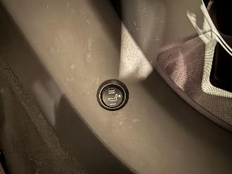 Volvo V-40 1.6D2 84kW Cross Country Momentum picture 19