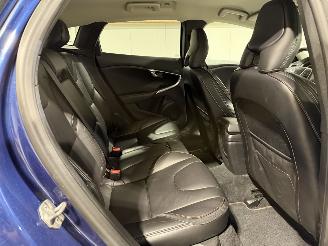 Volvo V-40 1.6D2 84kW Cross Country Momentum picture 21