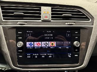 Volkswagen Tiguan 1.5TSI 110kW Automaat ACT Highline Business R picture 32