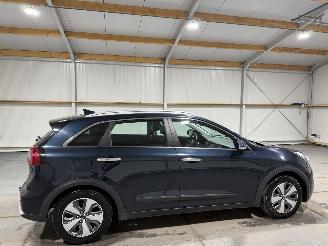 Kia Niro 1.6GDI 77kW Hybrid DynamicLine picture 5