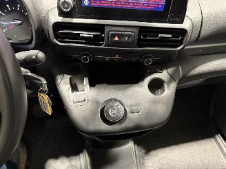 Citroën Berlingo 1.5BlueHDI 96kW Automaat Club picture 19