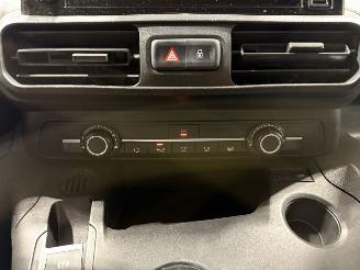 Citroën Berlingo 1.5BlueHDI 96kW Automaat Club picture 18