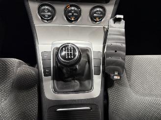 Volkswagen Passat 1.8TFSI 118kW Comfortline picture 19