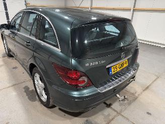 Mercedes R-klasse 320CDI 165kW 4-Matic 7 Persoons picture 31