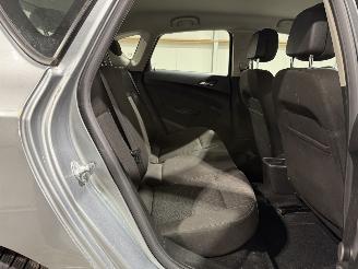 Opel Astra 1.4 74kW Edition picture 33