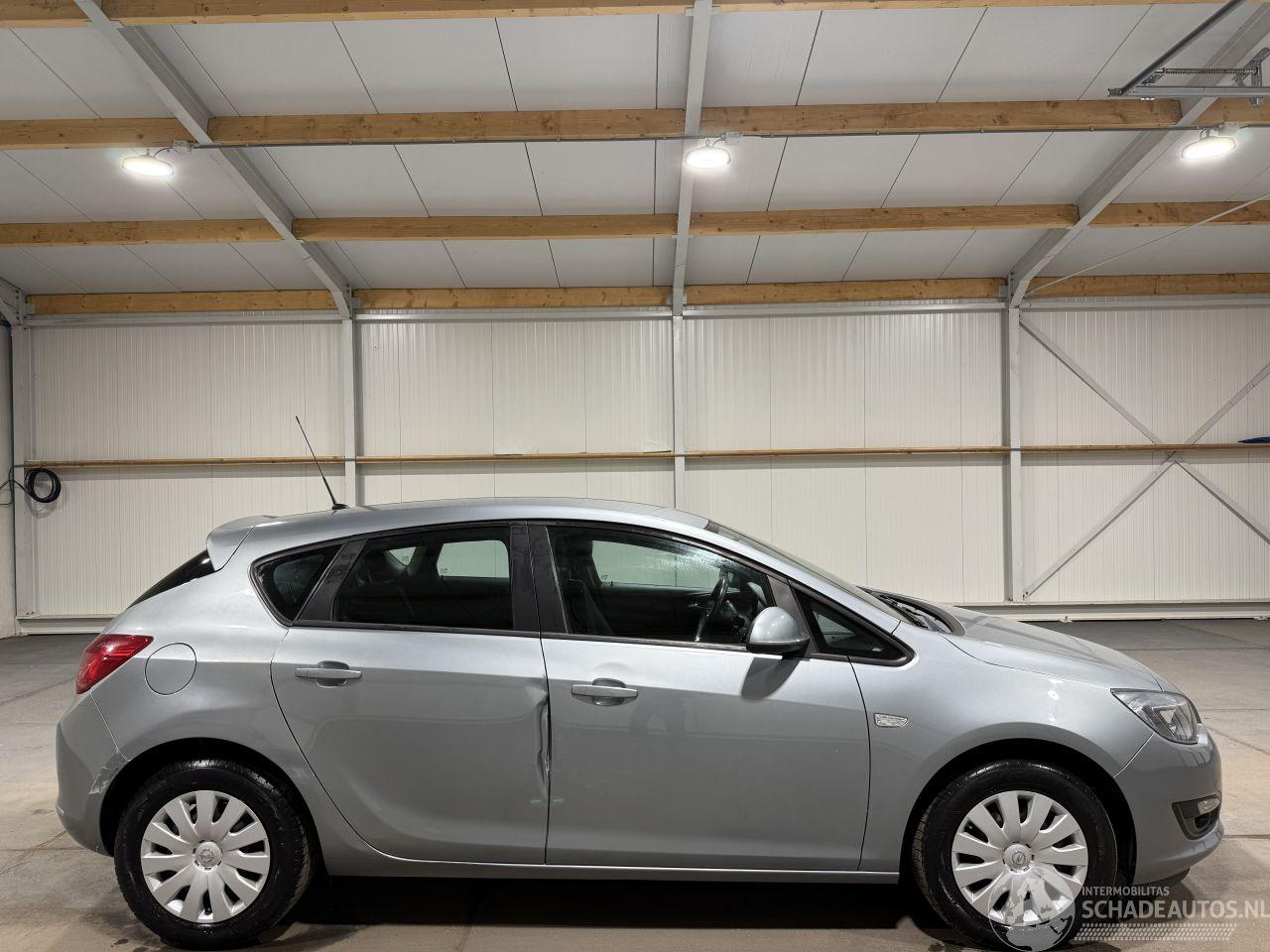 Opel Astra 1.4 74kW Edition