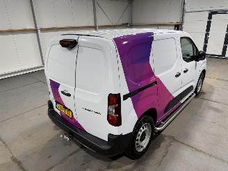 Peugeot Partner 50kWh L1 100kW Automaat picture 39