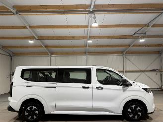 Auto incidentate Ford Tourneo Custom 2.5Hybrid 86kW 9-Persoons Automaat 2025/4