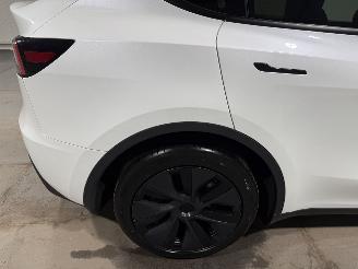 Tesla Model Y 75kWh Long Range 258kW AWD picture 33