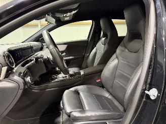 Mercedes A-klasse 200 120kW Automaat Business Solution AMG Upgrade picture 30