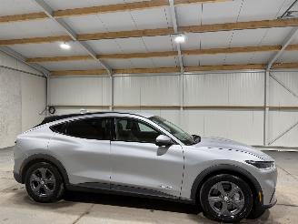 Ford Mustang Mach-e 75kWh 198kW RWD picture 2