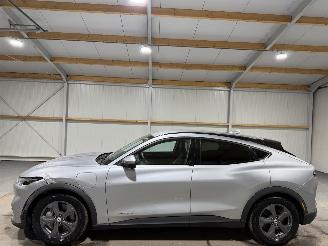 Ford Mustang Mach-e 75kWh 198kW RWD picture 8