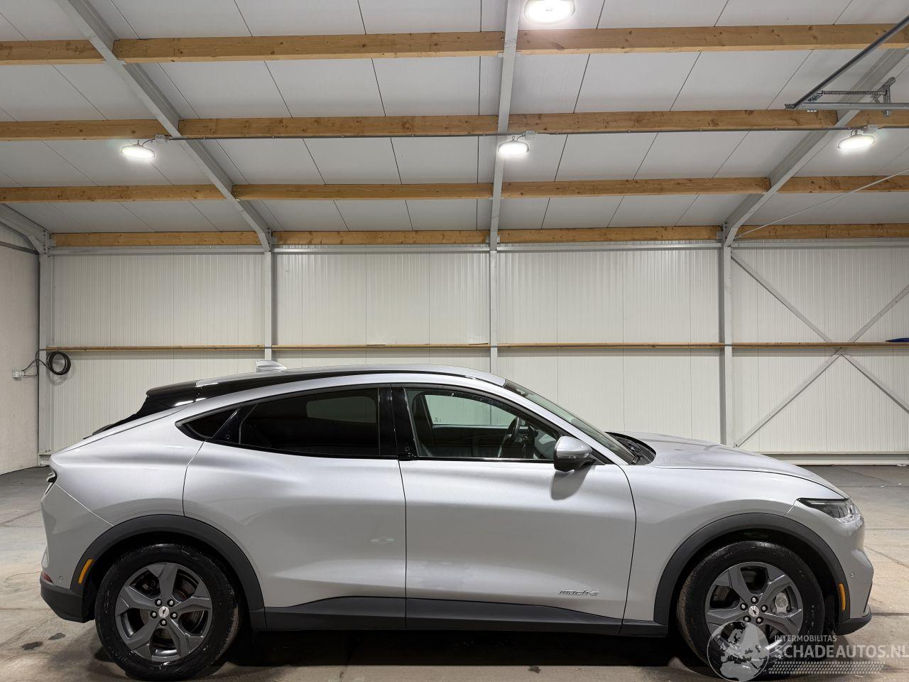 Ford Mustang Mach-e 75kWh 198kW RWD