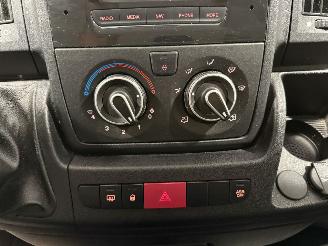 Peugeot Boxer 330 2.2BlueHDI 103kW L2H2 Premium picture 17