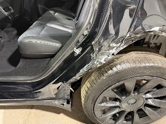 Tesla Model Y 75kWh Long Range AWD 258kW picture 18