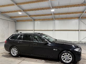 BMW 5-serie 520i 135kW Automaat High Executive picture 2