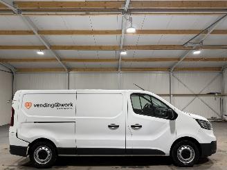 krockskadad bil bedrijf Renault Trafic 2.0dCi 81kW T30 L2H1 Comfort 2022/5