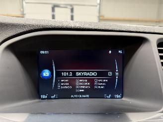 Volvo V-60 2.0T5 180kW Automaat Summum picture 16