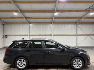 Unfallwagen Kia Ceed 1.6CRDi 85kW Clima Camera Dynamicline 2019/7