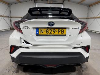 Toyota CH-R 1.8Hybrid 72kW Executive picture 22