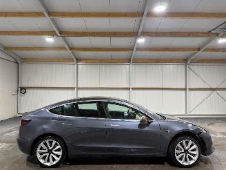Damaged car Tesla Model 3 75 kWh Long Range 258kW AWD 2019/1