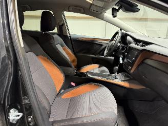 Toyota Avensis 1.8VVT-i  108kW Automaat Lease Pro picture 42