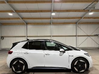 skadebil auto Volkswagen ID.3 58kWh First MAX Panoramadak 150kW 2020/10
