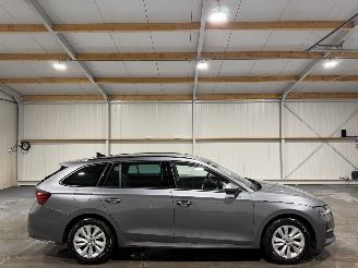 Damaged car Skoda Octavia 1.5TSI 85kW Automaat MHEV Business Edition 2025/3