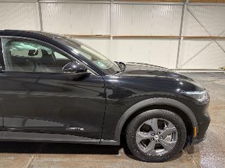 Ford Mustang Mach-E 98kWh Extended RWD picture 15