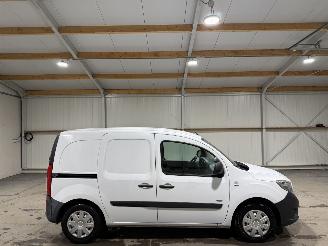 krockskadad bil bedrijf Mercedes Citan 108CDI 55kW Airco BlueEfficiency 2016/3