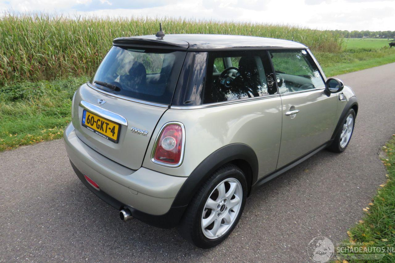 Mini Cooper 1.6  Cooper Pepper 2008  Airco 214.000km nap