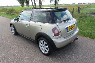 Mini Cooper 1.6  Cooper Pepper 2008  Airco 214.000km nap picture 3