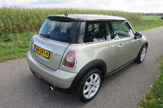 Damaged car Mini Cooper 1.6  Cooper Pepper 2008  Airco 214.000km nap 2008/1