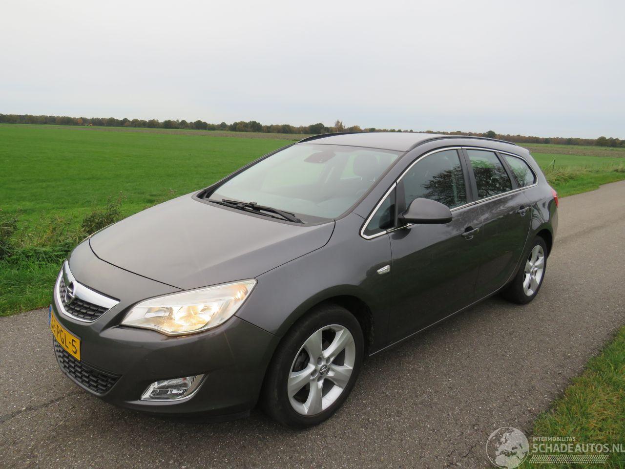 Opel Astra SPORTS TOURER 1.4 Turbo Edition  120pk Navigatie [ schadevrij  2011