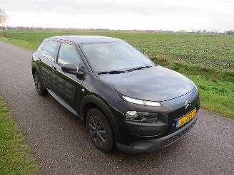 Citroën C4 cactus 1.2 Pure Cactus 1.2 pure tech live 2016  Airco  parkeerschade bumper  achter picture 7