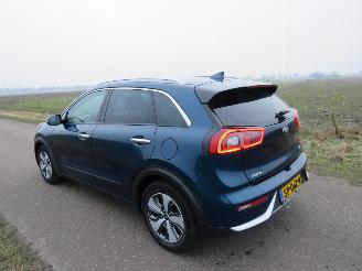 Schadeauto Kia Niro 1.6 GDi Automaat  Hybride elektrisch/ benzine Dynamicline 2018 leer camera Navigatie 2018/4