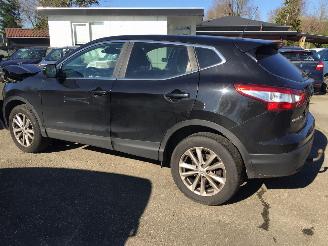 Damaged car Nissan Qashqai Qashqai 1.2 Connect Edition SUV 2014/2