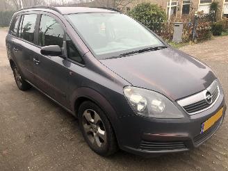 škoda osobní automobily Opel Zafira Zafira 1.6 Enjoy 2005/10