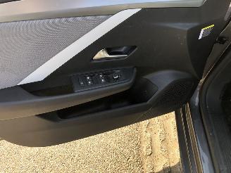 Opel Astra Astra 1.2 Edition picture 23