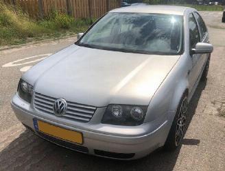 škoda osobní automobily Volkswagen Bora 1.6 1999/3