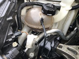 Peugeot 208 208 1.2 PureTech Blue Lion picture 18