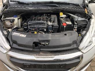 Peugeot 208 208 1.2 PureTech Blue Lion picture 10