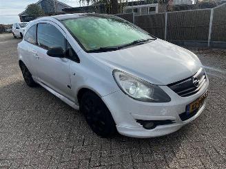 Vaurioauto  passenger cars Opel Corsa 1.2-16v 2009/4