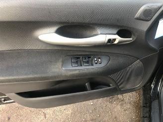 Toyota Auris 16-16v sol picture 9